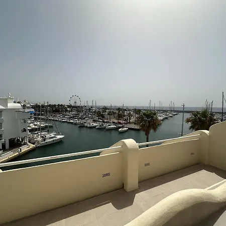 In Puerto Marina