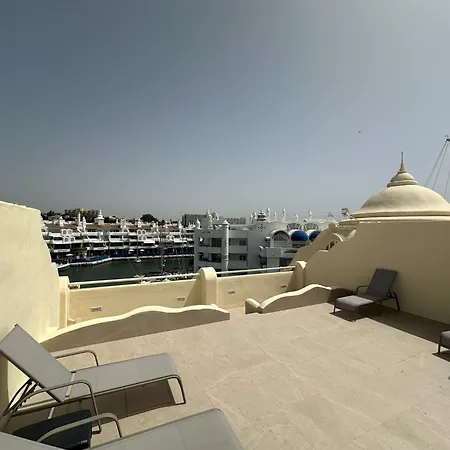 Apartamento In Puerto Marina