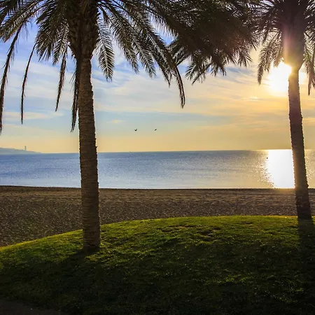 In Puerto Marina * בנאלמדנה